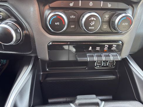 Used 2021 RAM 1500 Big Horn image 21