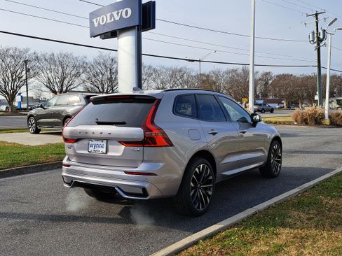 New 2026 Volvo XC60 T8 Ultra w/ Climate Package image 3