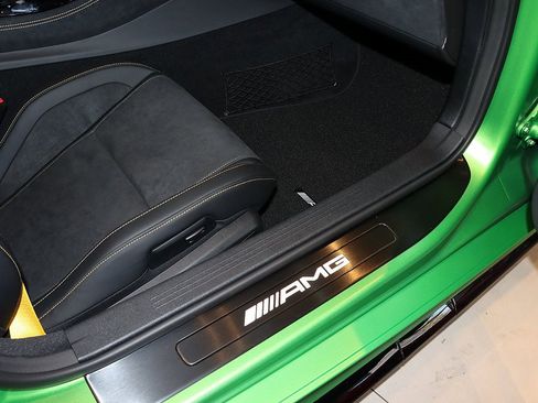 Used 2018 Mercedes-Benz AMG GT R image 67