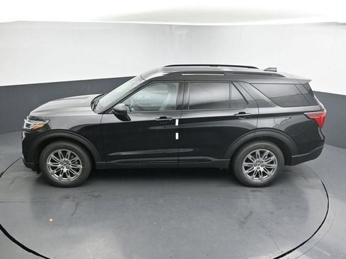 New 2026 Ford Explorer Active w/ Active Comfort Package image 19