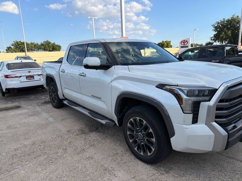 Used 2023 Toyota Tundra Limited AWD/4WD image 3