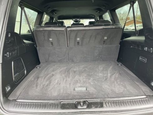 Used 2023 Jeep Wagoneer L Series II image 7