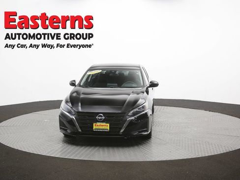 Used 2023 Nissan Altima 2.5 SV FWD image 55