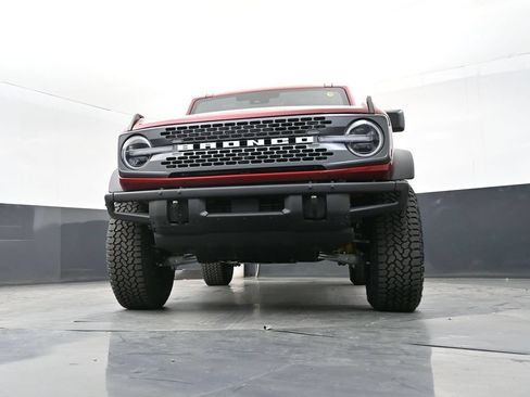 New 2026 Ford Bronco Badlands w/ Sasquatch Package AWD/4WD image 12