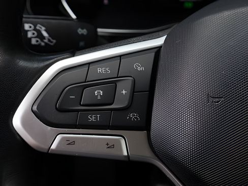 Certified 2024 Volkswagen Jetta SE FWD image 21
