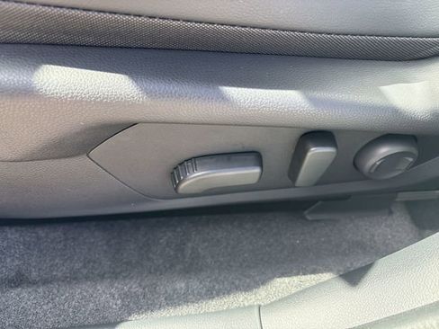 New 2025 Subaru Crosstrek 2.5i Limited w/ Popular Package #3A image 12