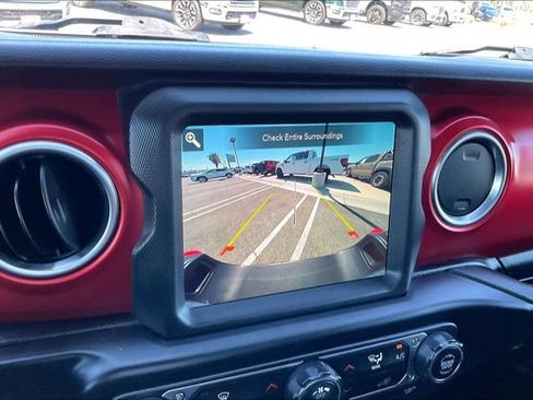 Used 2021 Jeep Gladiator Rubicon AWD/4WD image 21