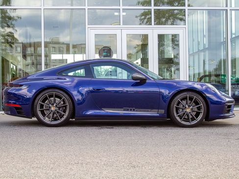 Used 2024 Porsche 911 Carrera T w/ Sportdesign Package RWD image 4