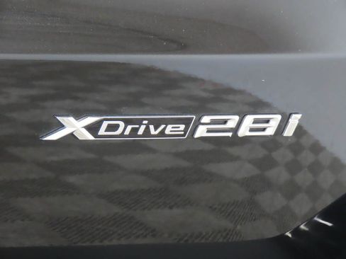 Used 2024 BMW X1 xDrive28i AWD/4WD image 6