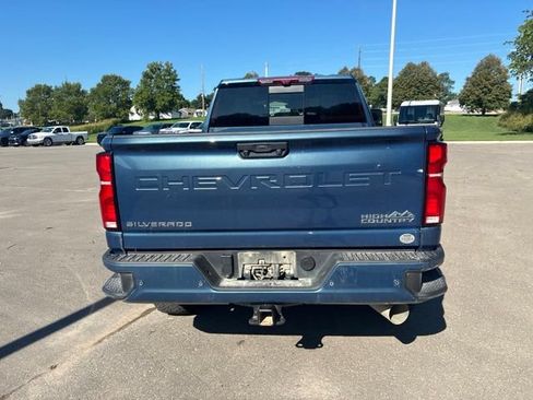 Used 2025 Chevrolet Silverado 3500 High Country w/ Technology Package AWD/4WD image 10