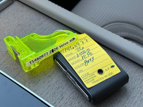 New 2026 Volvo XC90 B5 Ultra image 21