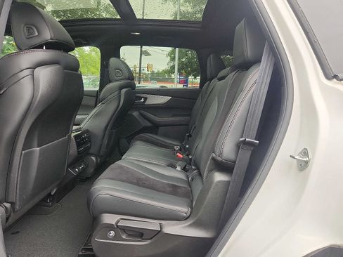 Used 2023 Acura MDX A-Spec AWD/4WD image 10