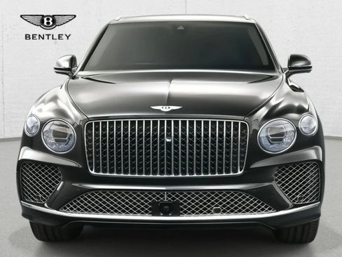 Certified 2024 Bentley Bentayga AWD/4WD image 11