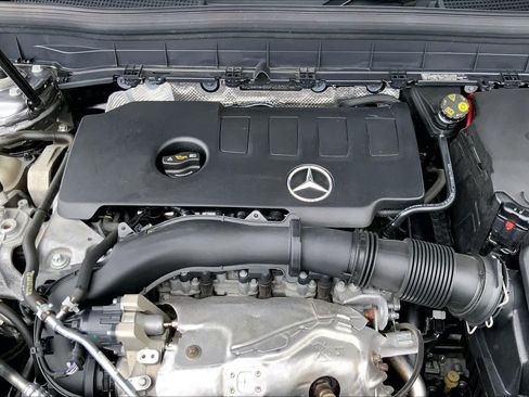 Used 2023 Mercedes-Benz GLB 250 4MATIC image 30