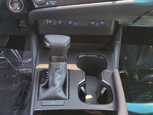 Used 2025 Lexus ES 350 w/ Premium Package FWD image 17