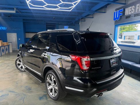 Used 2019 Ford Explorer Platinum AWD/4WD image 3