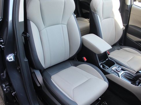 Used 2023 Subaru Forester Limited AWD/4WD image 29