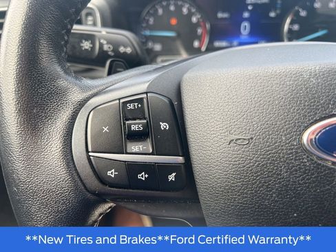 Used 2020 Ford Explorer XLT w/ Equipment Group 202A AWD/4WD image 16