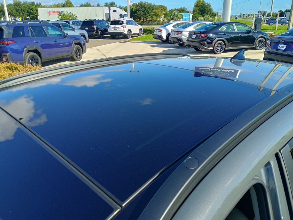 Used 2025 Hyundai Kona Limited FWD image 9