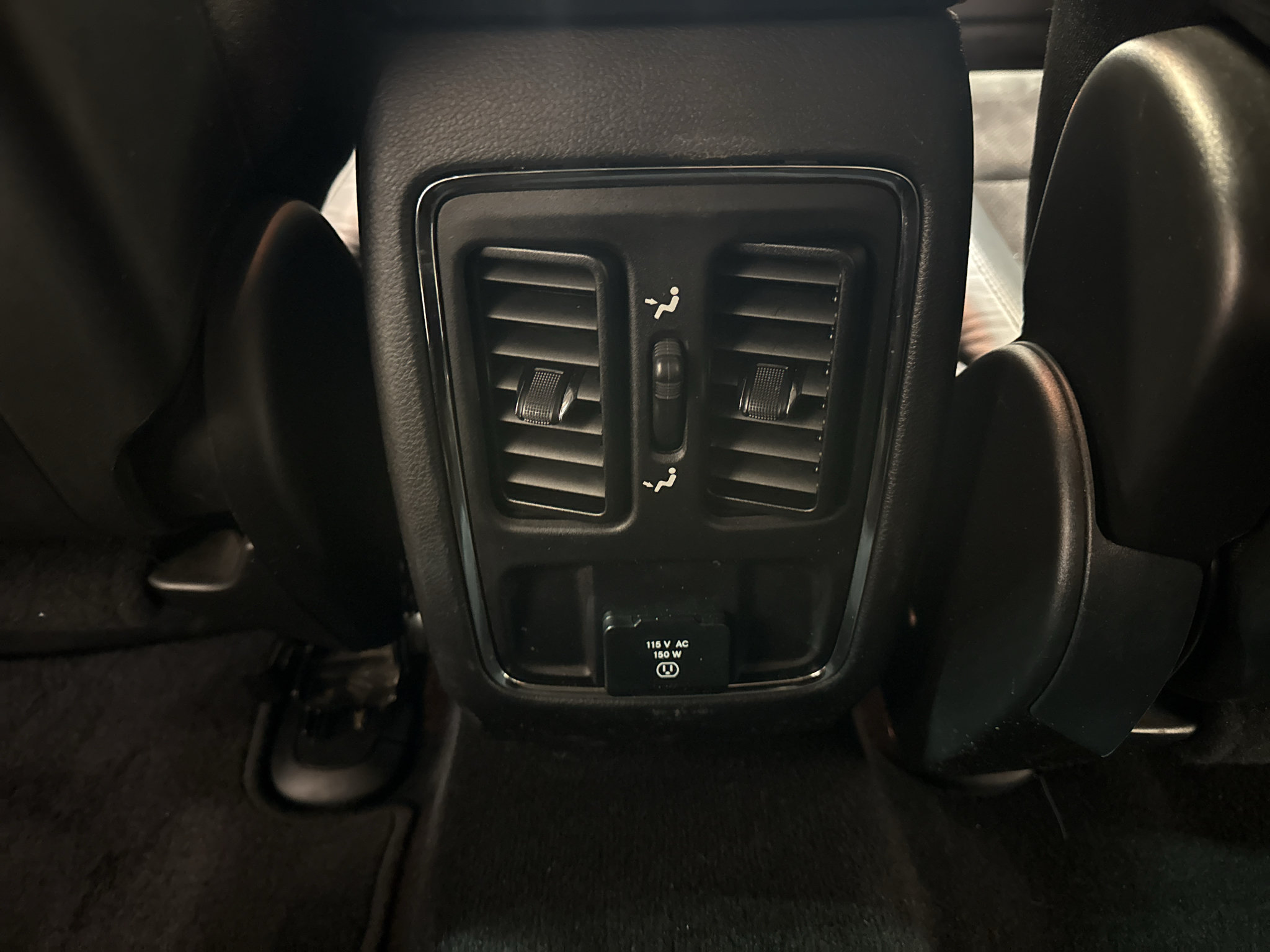 Used 2019 Jeep Grand Cherokee Altitude AWD/4WD image 28