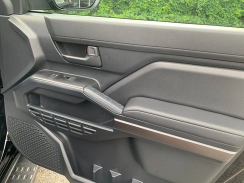 Used 2026 Toyota 4Runner SR5 AWD/4WD image 20