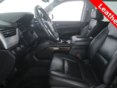 Used 2018 GMC Yukon XL SLT w/ Premium Edition AWD/4WD image 16