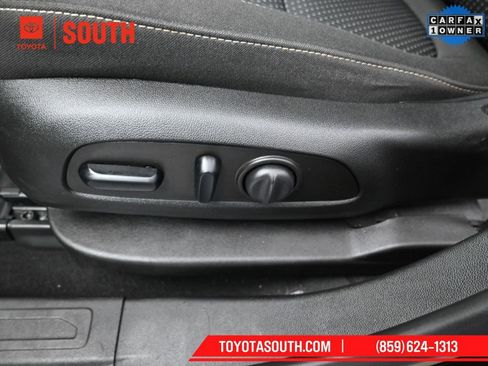 Used 2023 GMC Acadia SLE w/ Driver Convenience Package image 20