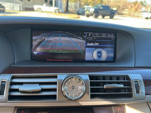 Used 2013 Lexus LS 460 image 42