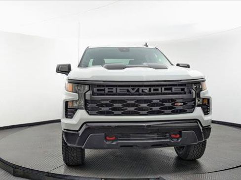 Used 2022 Chevrolet Silverado 1500 Custom Trail Boss AWD/4WD image 12