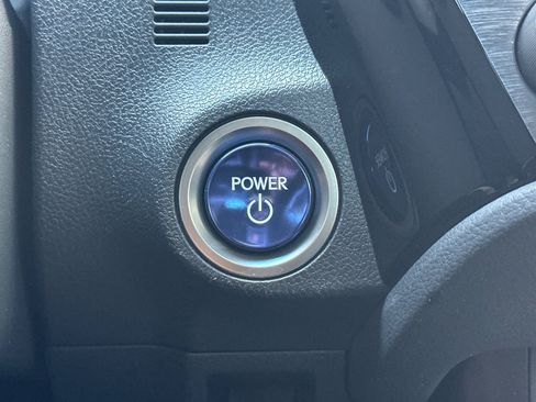 Used 2022 Lexus ES 300h w/ Accessory Package FWD image 16