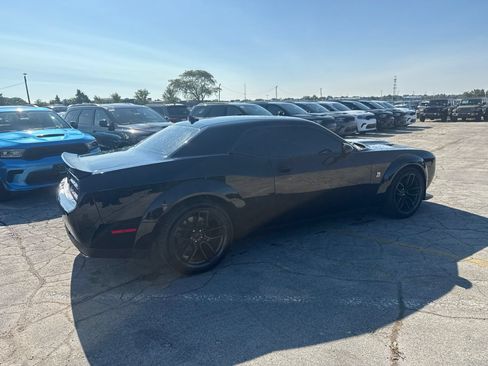 Used 2022 Dodge Challenger R/T Scat Pack RWD image 6