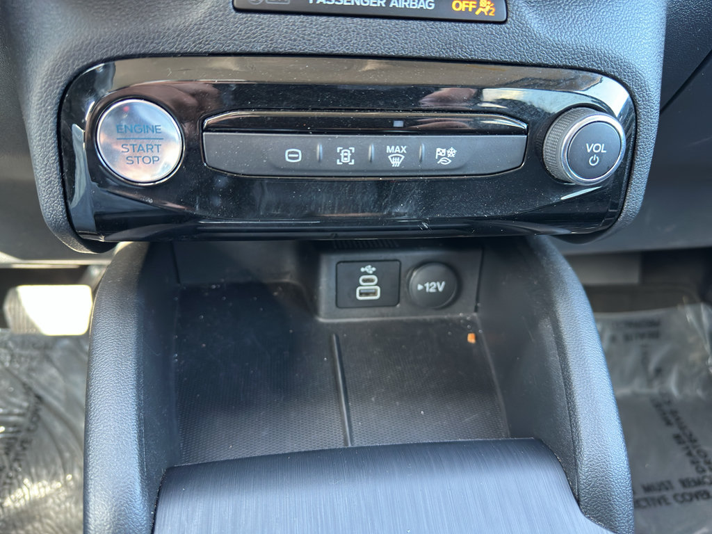 Used 2025 Ford Escape SE FWD image 22