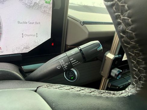 Used 2025 GMC Hummer EV 3X image 42