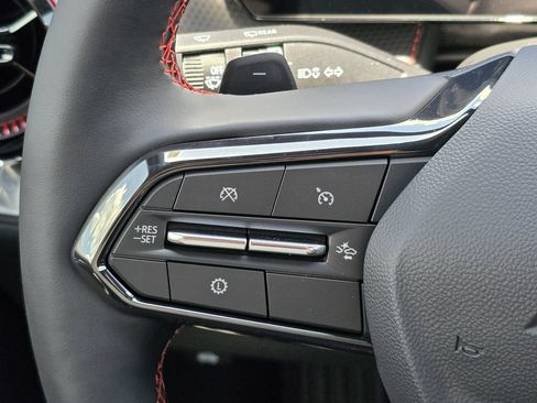 Used 2026 Chevrolet Equinox RS w/ Convenience Package III FWD image 34
