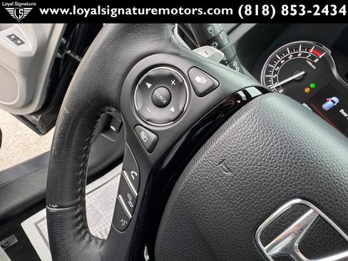 Used 2016 Honda Pilot Touring image 34