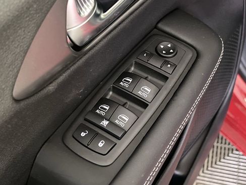 New 2026 Chrysler Pacifica Select image 10