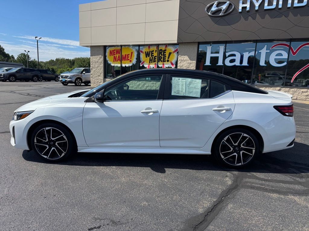 Used 2024 Nissan Sentra SR FWD image 8