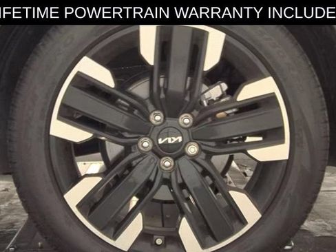 Used 2025 Kia Telluride SX FWD image 12