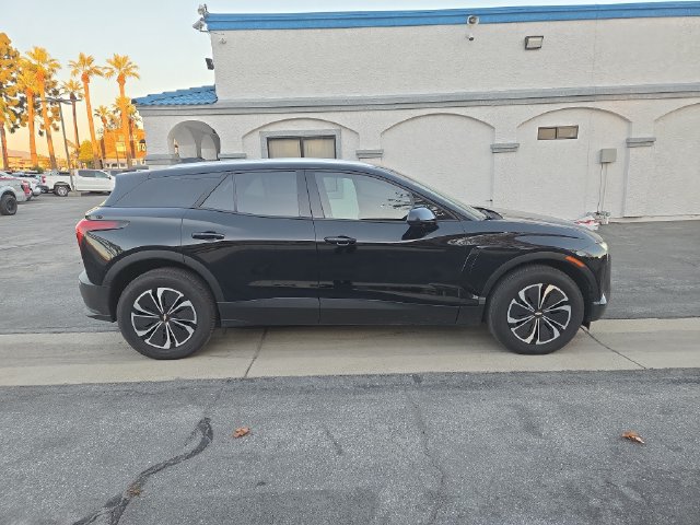 Used 2024 Chevrolet Blazer EV LT AWD/4WD image 2