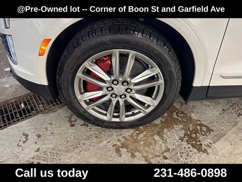 Used 2024 Cadillac XT5 Sportv w/ LPO, Floor Liner Package AWD/4WD image 11