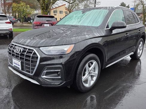 Used 2021 Audi Q5 2.0T Premium w/ Convenience Package image 2