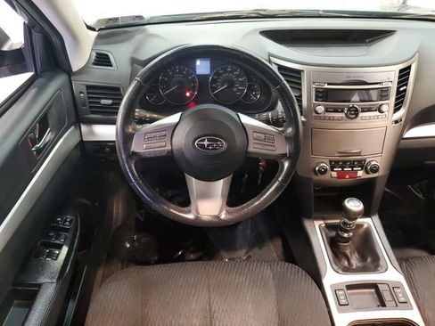 Used 2011 Subaru Outback 2.5i Premium AWD/4WD image 15