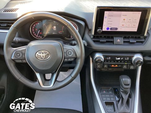 Used 2024 Toyota RAV4 XLE w/ Weather Package AWD/4WD image 16