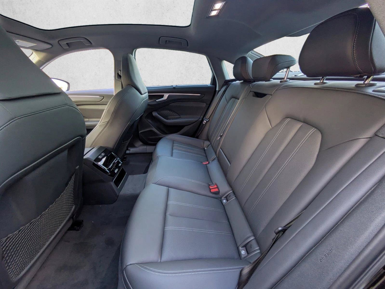 Used 2026 Audi A6 Premium Plus AWD/4WD image 19