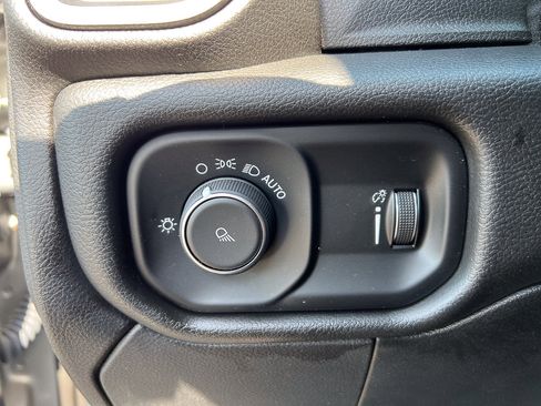 Used 2021 RAM 2500 Tradesman AWD/4WD image 17