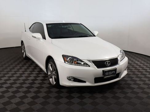Used 2014 Lexus IS 250C 250 w/ Luxury Package image 3