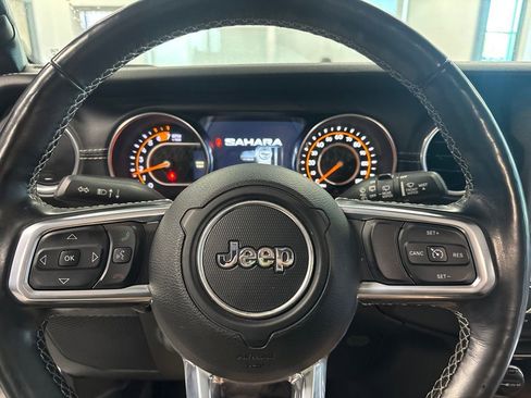 Used 2021 Jeep Wrangler Unlimited Sahara AWD/4WD image 15