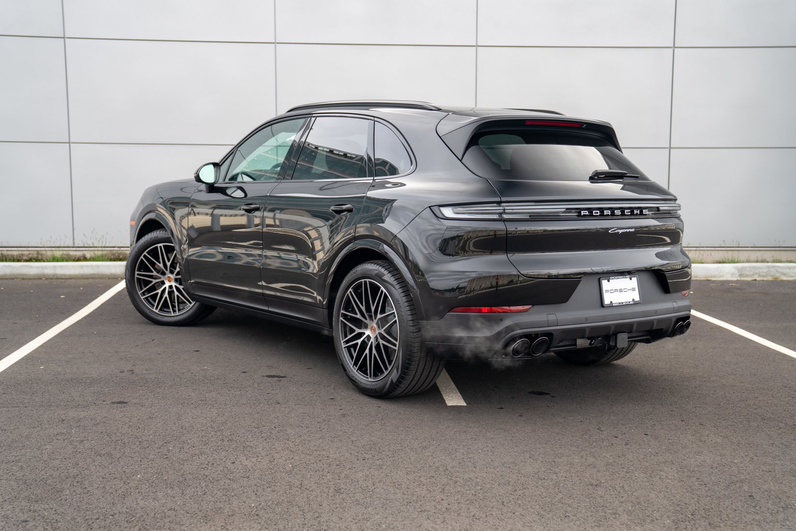 Certified 2026 Porsche Cayenne AWD/4WD image 3