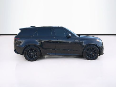Used 2023 Land Rover Range Rover Sport SE Dynamic AWD/4WD image 4