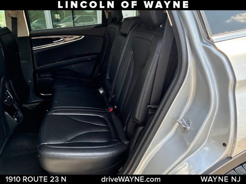 Certified 2023 Lincoln Nautilus AWD w/ Premium Package image 22